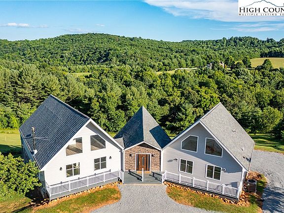 2nd image of 326 Cedarbrook Lane
