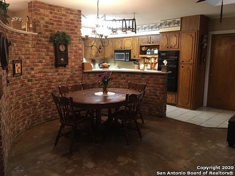 4th image of 11507 Raindrop Dr