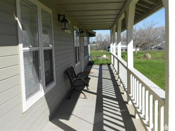 4th image of 780 Mulberry Ln