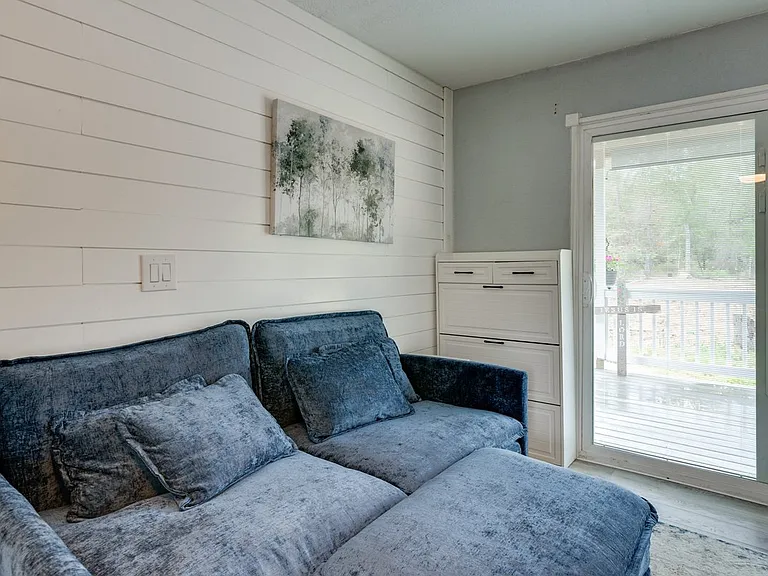 7274 Forest Hills Dr — Photo 12