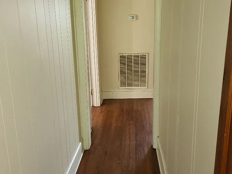 1933 Fenwood Dr — Photo 13