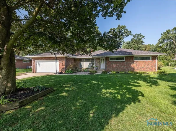 5111 Pawnee Rd, Toledo, OH 43613