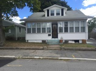 67 Everett St, Pawtucket, RI 02861