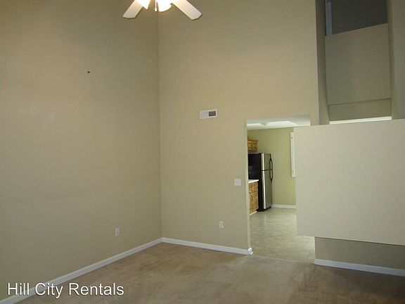 3rd image of 810 Middle St #2