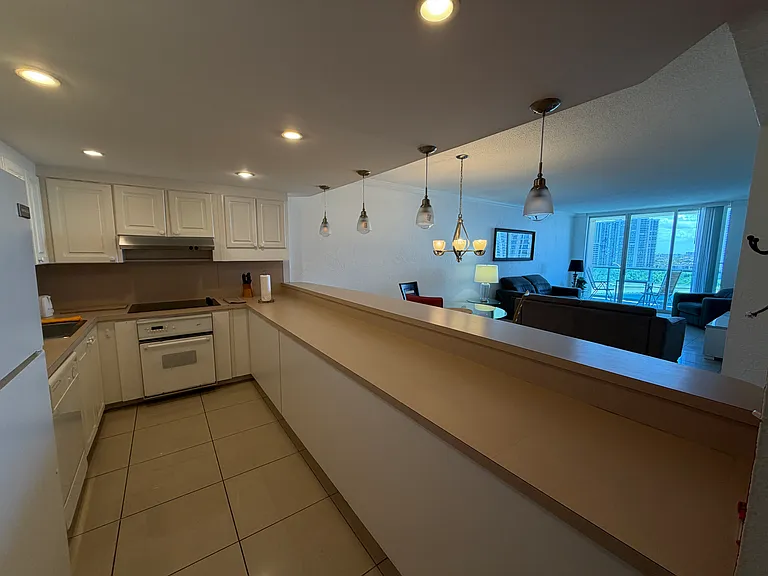 19390 Collins Ave #1405 — Photo 5