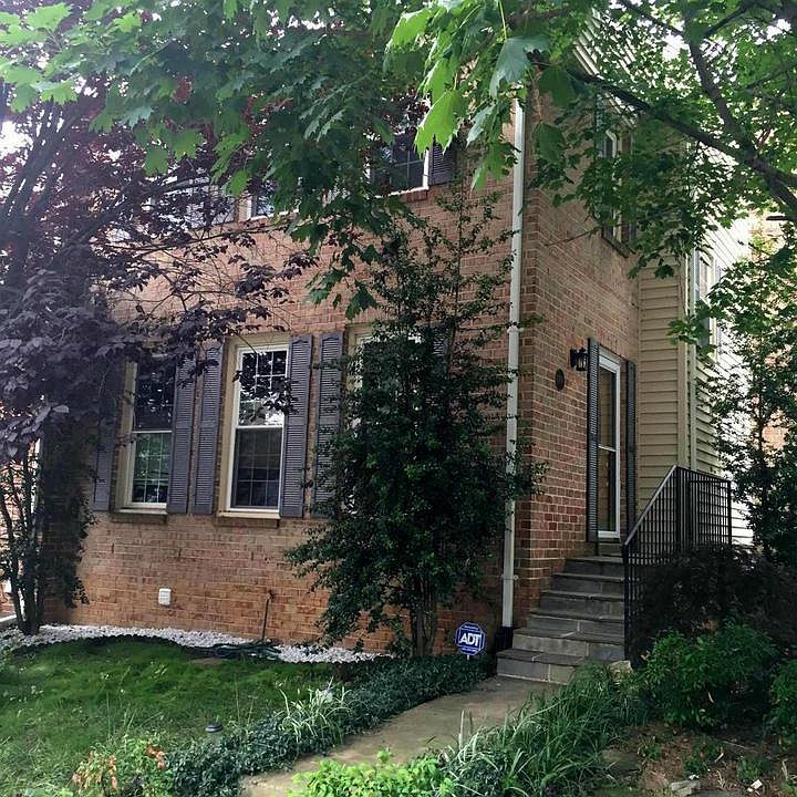 1st image of 2906 Cashel Ln
