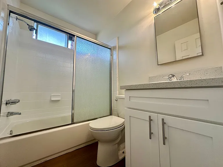 2117 Santa Fe Ave — Photo 4