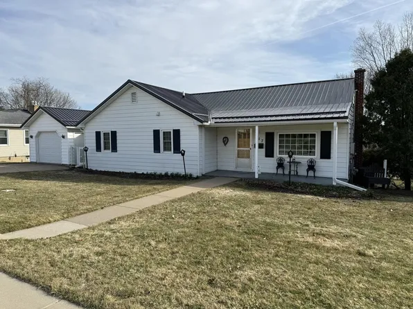 417 East Division Street, Dodgeville, WI 53533