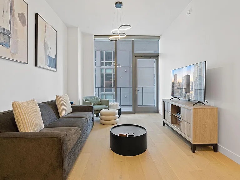 44 East Ave #1902 — Photo 9