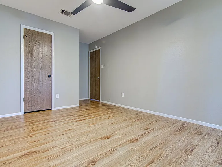 11803 Hyacinth Dr — Photo 15
