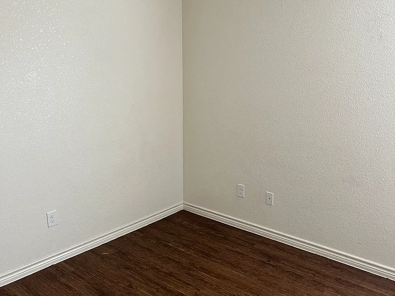 4704 Waterproof Dr #B — Photo 22