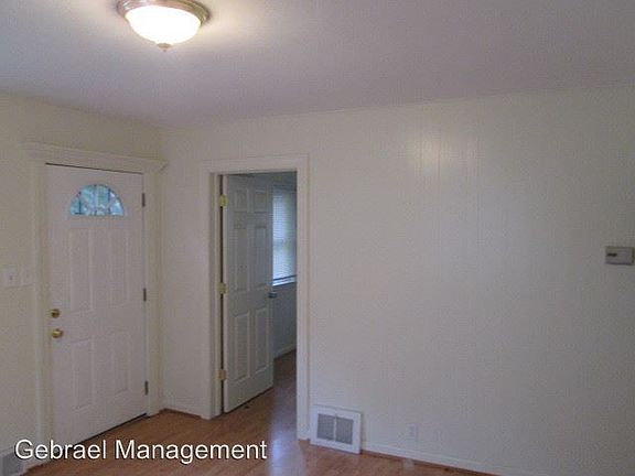 4th image of 2501 Pennsylvania Ave
