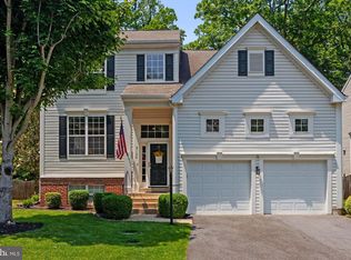 5130 Higgins Dr, Dumfries, VA 22025