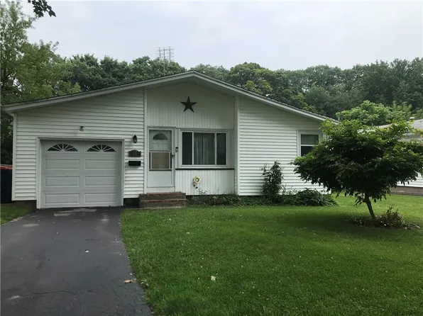 63 Keating Dr, Rochester, NY 14622