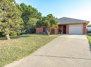 126 Black Forest Dr, Weatherford, TX 76086