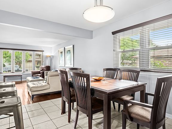 5th image of 2964 Drover Ln