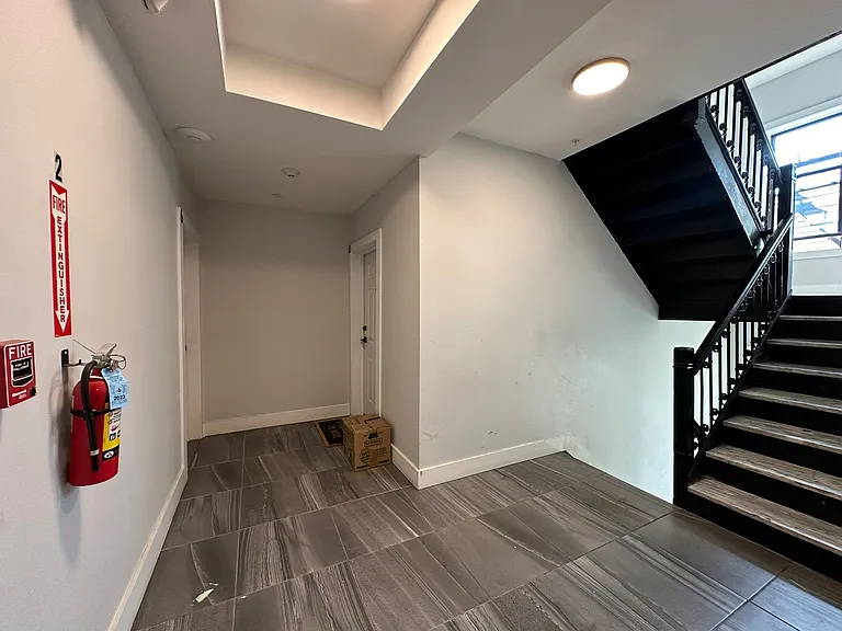 70 Lexington Ave #6E — Photo 5