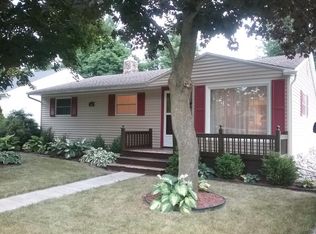 703 Huntington Dr, Owosso, MI 48867