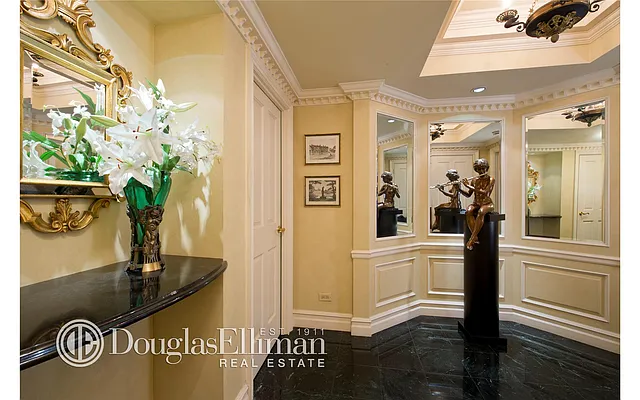 Sold by Douglas Elliman | media 18