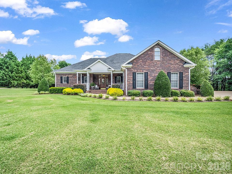 1st image of 343 Countryside Dr
