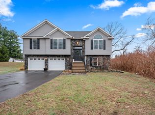 41 University Ave, East Hartford, CT 06108