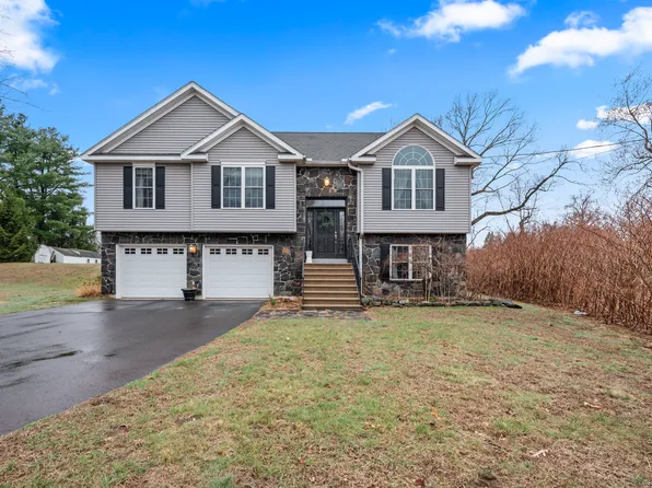 41 University Avenue, East Hartford, CT 06108