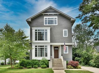 296 N Maple Ave APT 3, Elmhurst, IL 60126