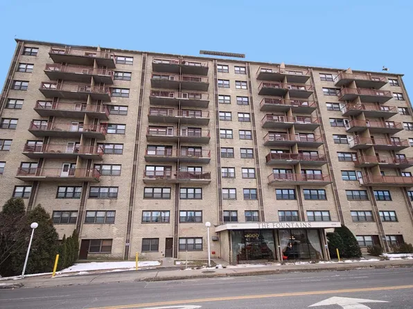 1000 Clove Road image 1 of 13