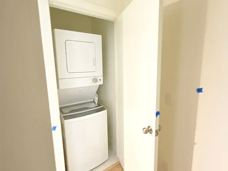 16 Melbourne Ave #317B — Photo 34