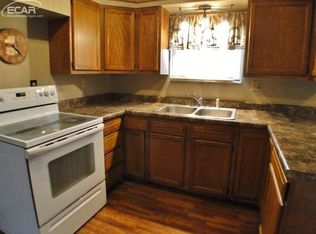 6274 E Court St S, Burton, MI 48509