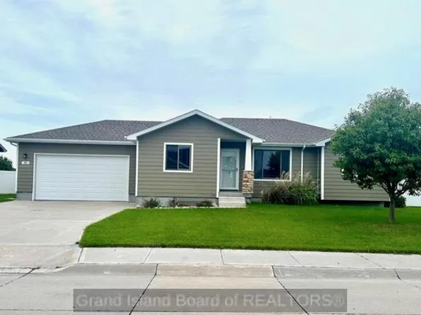 315 Cherokee Ave S, Grand Island, NE 68803
