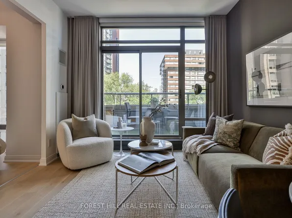 21 Scollard St #512, Toronto, ON M5R 1G1