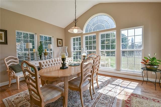 1st image of 133 Sundown Cove Dr