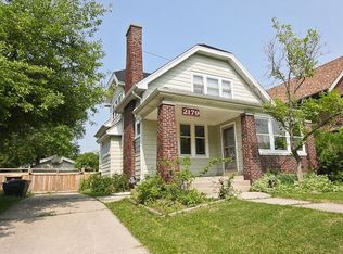 2179 N 72nd St, Wauwatosa, WI 53213