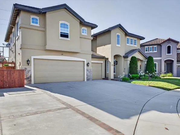 15 Victoria Cir, Salinas, CA 93906