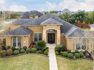 1702 Hunters Cv, Friendswood, TX 77546