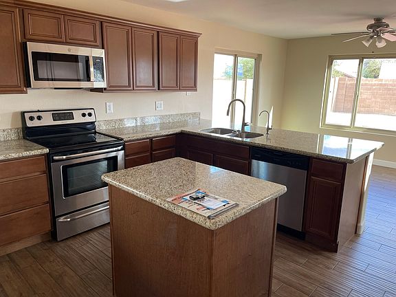 5th image of 8267 W Eugie Ave