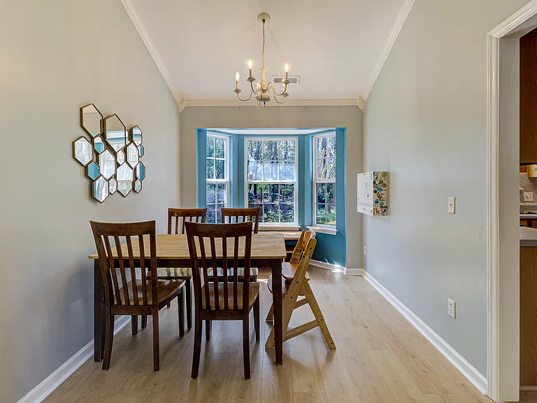 201 Adele Ct — Photo 18