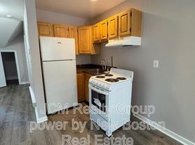 3 Sunderland St, Dorchester, MA