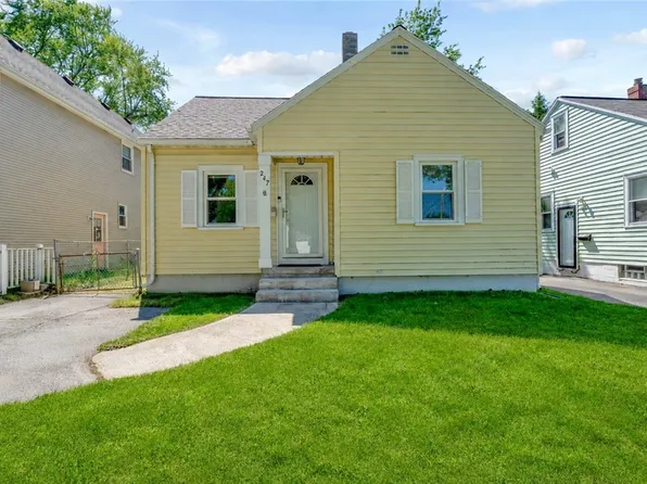 247 Ridgecrest Rd, Rochester, NY 14626