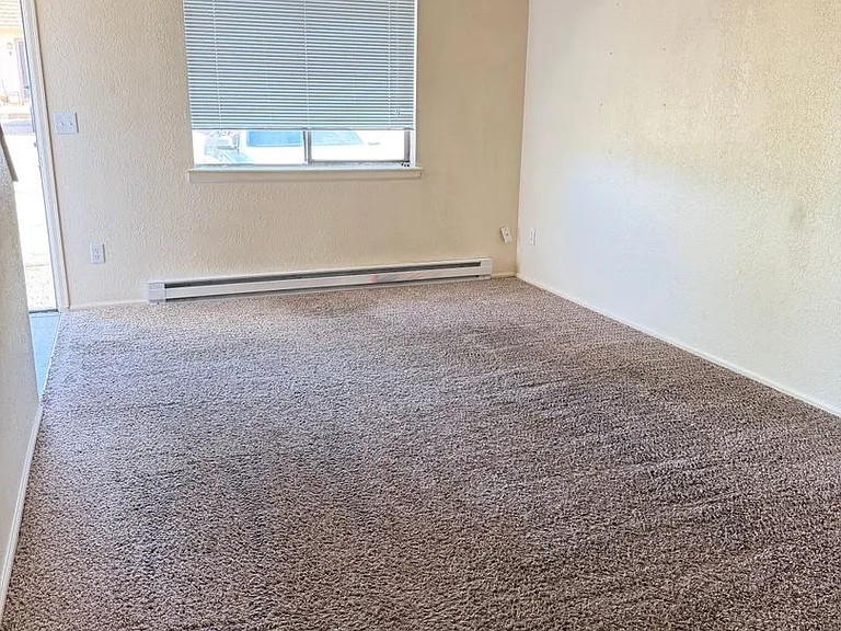 2318 S Colorado Ave — Photo 4