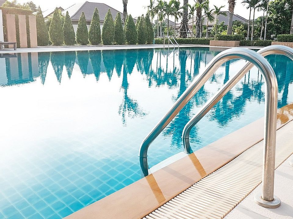 Resort style swimming pool