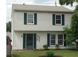 30055 Regent Rd, Wickliffe, OH 44092