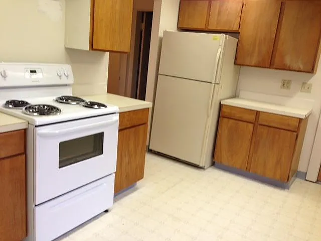 2104 S Sheridan Ave — Photo 4