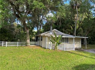 9512 W Fishbowl Dr, Homosassa, FL 34448