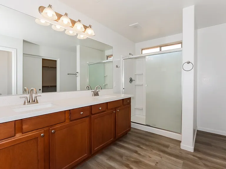 517 E Press Rd — Photo 11