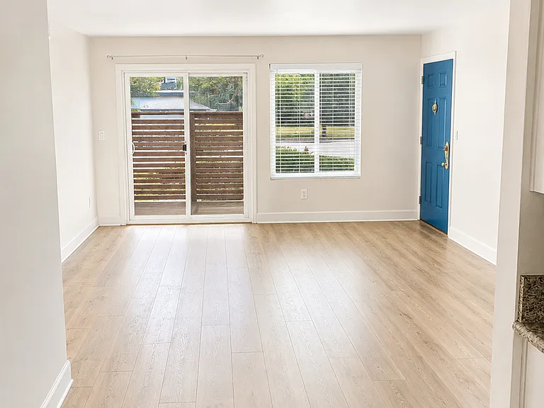 1386 E Madison Ave #17 — Photo 14