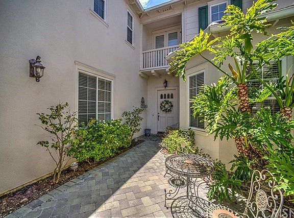 2nd image of 24708 Tiburon St