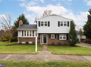 911 Jamieson Rd, Lutherville Timonium, MD 21093