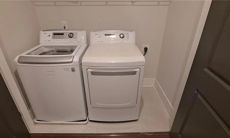 306 Fair St — Photo 17
